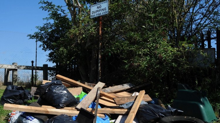Environment chiefs to be handed powers to block off fly-tipping sites