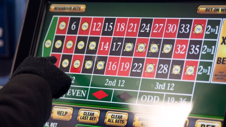 Scottish Labour backs calls to reduce the stake on FOBTs to £2 a spin
