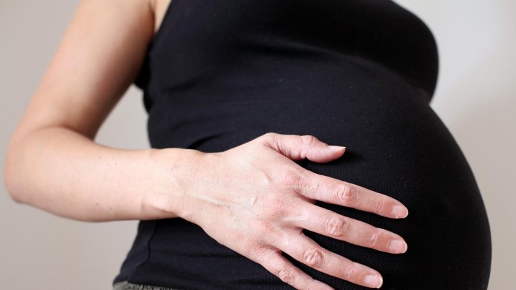 Eating for two won't do - Slimming World warns expectant mums