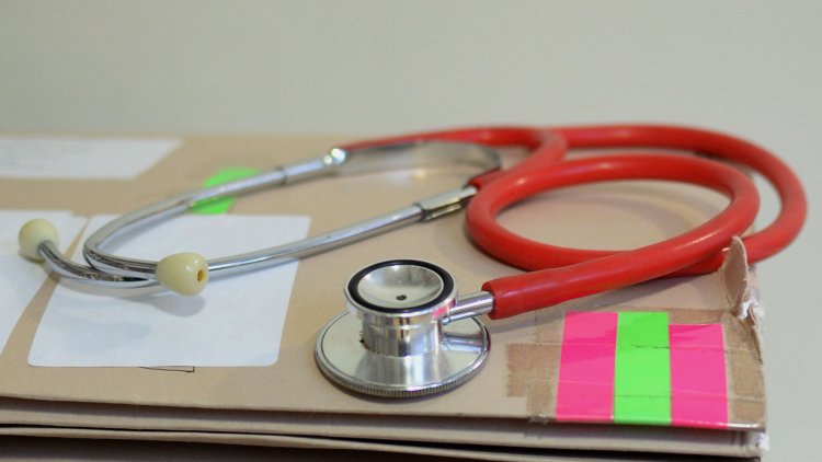 NHS blunder puts 'at least 1,700 patients' at risk
