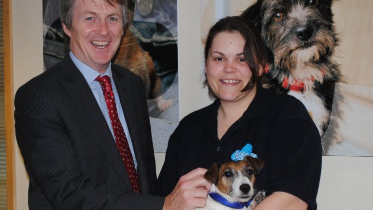 Animal hospital helps recession-hit owners