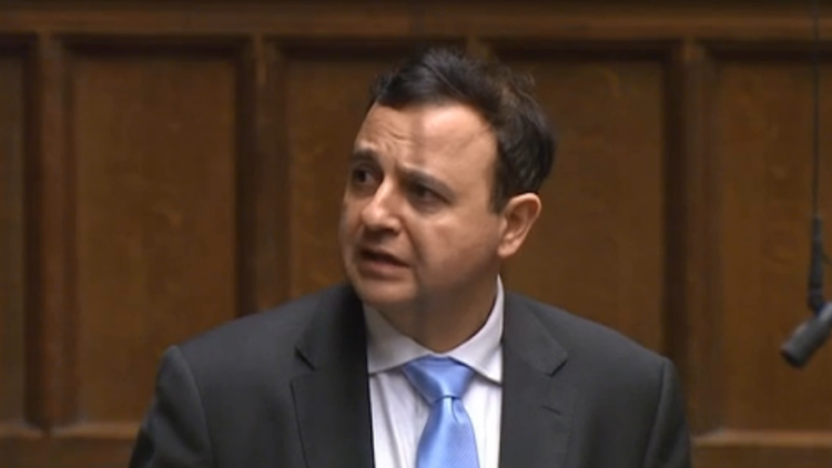Government aide quits over bid to guarantee EU citizens' rights after Brexit