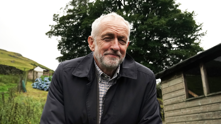 Jeremy Corbyn defies Labour calls to back Remain as he hints he will stay neutral in second Brexit referendum