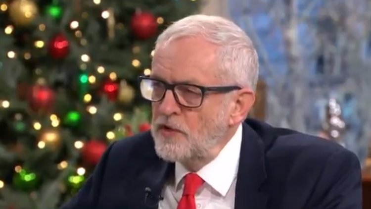 Jeremy Corbyn says he is 'very sorry' for anti-semitism in the Labour Party