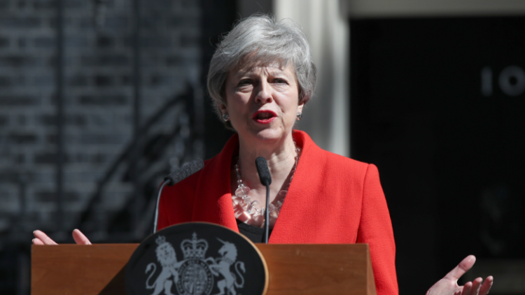 Theresa May confirms she will stand down as Tory leader on 7 June