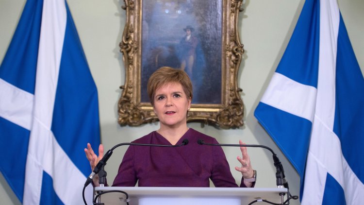 Nicola Sturgeon demands Boris Johnson hand over powers to call indyref2