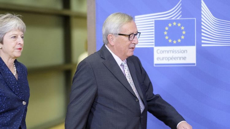 Theresa May to meet Jean-Claude Juncker in Brussels in last-ditch bid to save Brexit deal