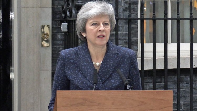 Theresa May: I will fight no-confidence vote with everything I've got