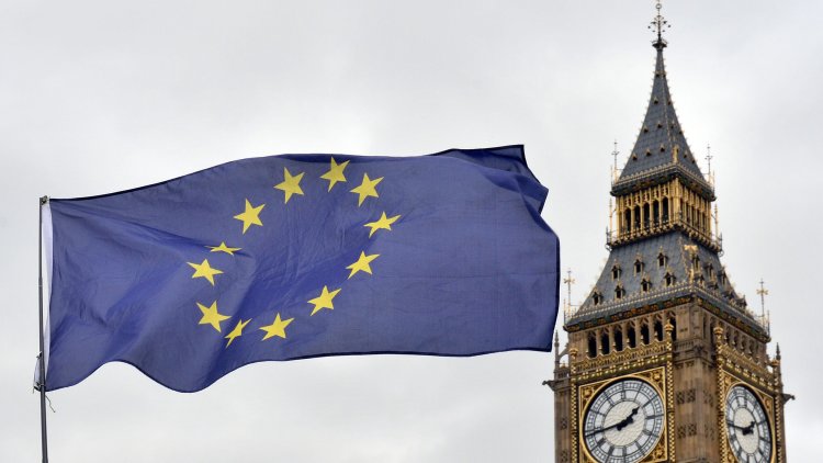 Opposition leaders join forces to accuse Theresa May of 'contempt for Parliament' over vote delay
