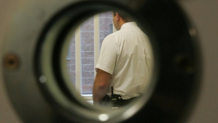 End the cruelty of indefinite detention of migrants