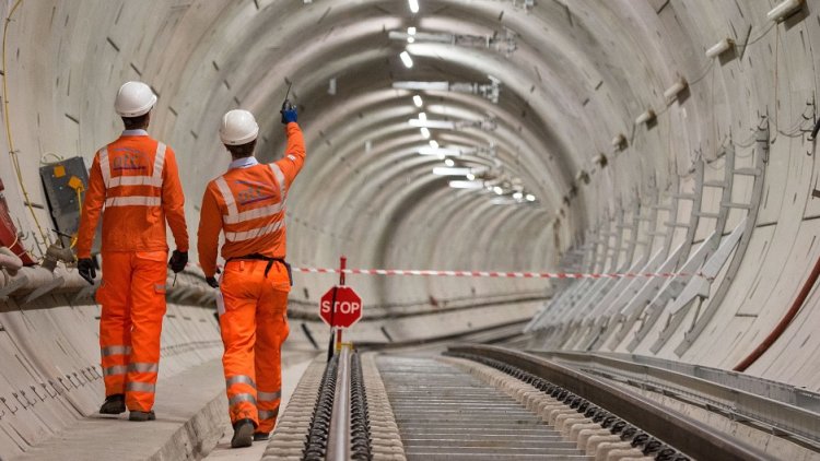 Ministers were unable to stem Crossrail chaos after handing power to bosses, watchdog says
