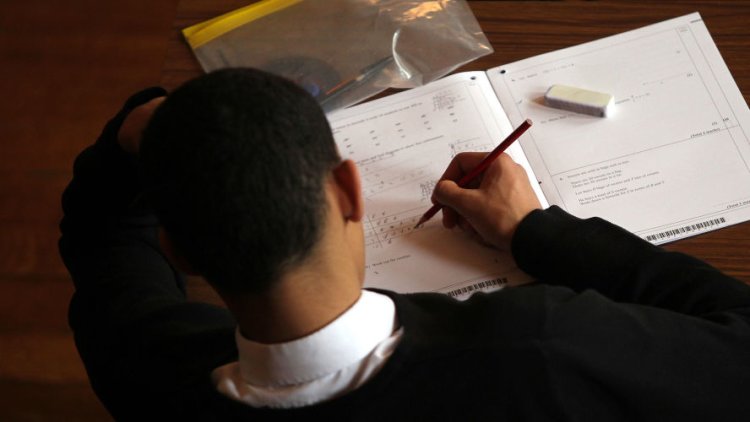 Ministers launch bid to help ‘vulnerable’ children into top boarding schools