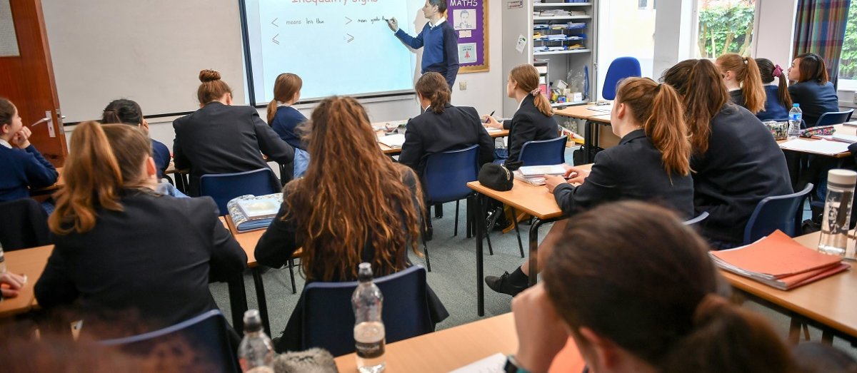 Starting Salaries For Teachers Could Rise To 30 000 Under New Government Plans