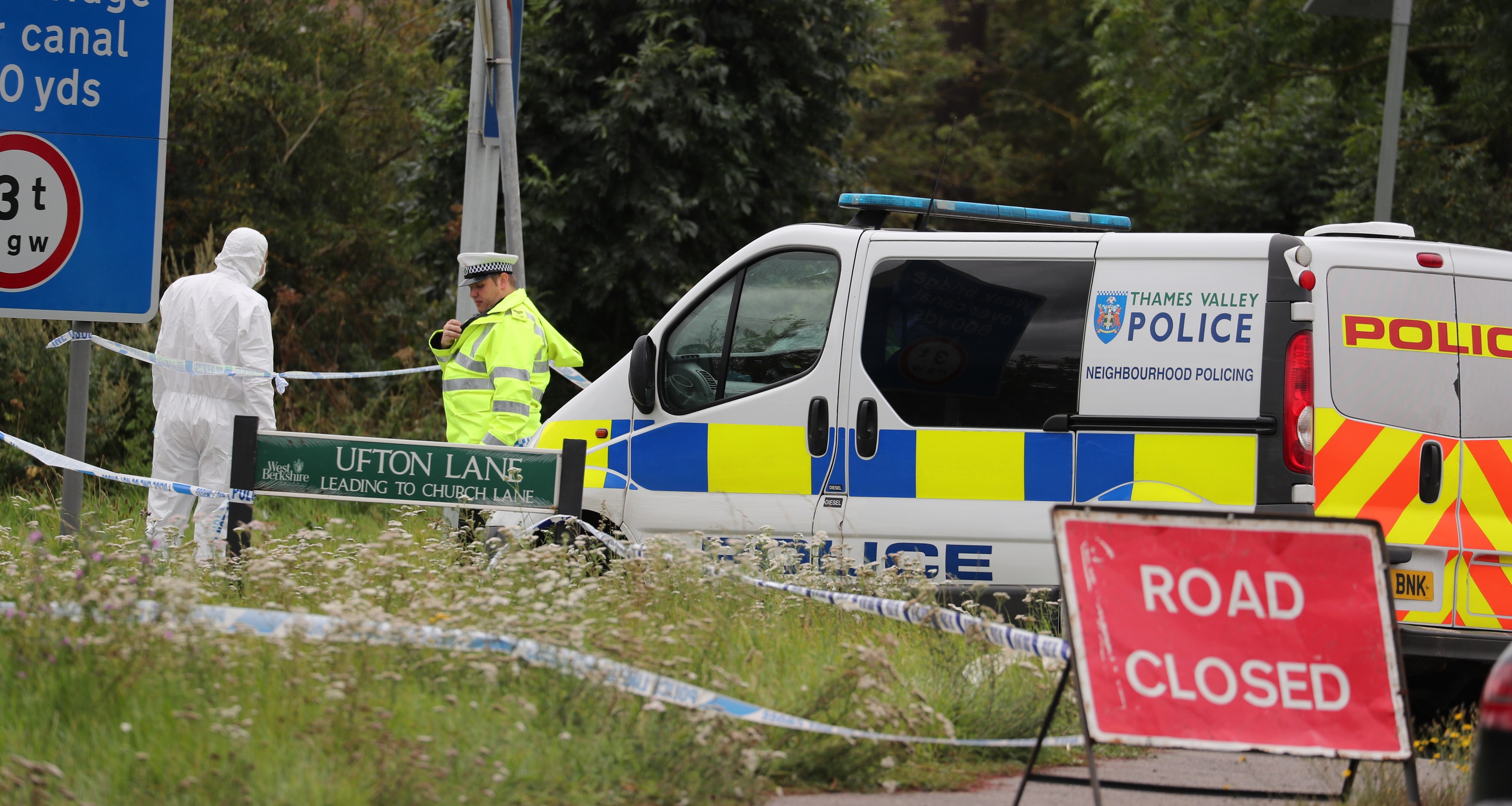 Officers attend the scene where a police officer was killed at a reported burglary in Berkshire Officers attend the scene where a police officer was killed at a reported burglary in Berkshire