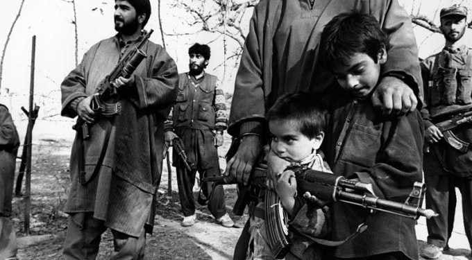 Kashmiri Pandit Exodus: A Deep Dive into the 1990 Crisis kashmiri pandit exodus