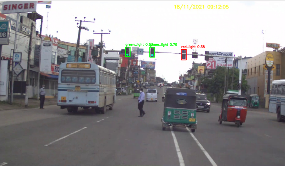 Deep Learning for Traffic Light State Classification