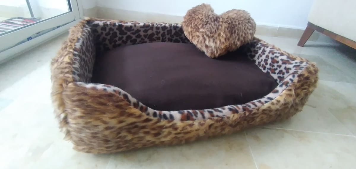 Sur commande..Niche..couchage..griffoire  - Miniature 5