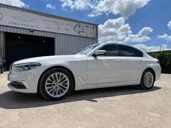 BMW Série 5 Luxury Line