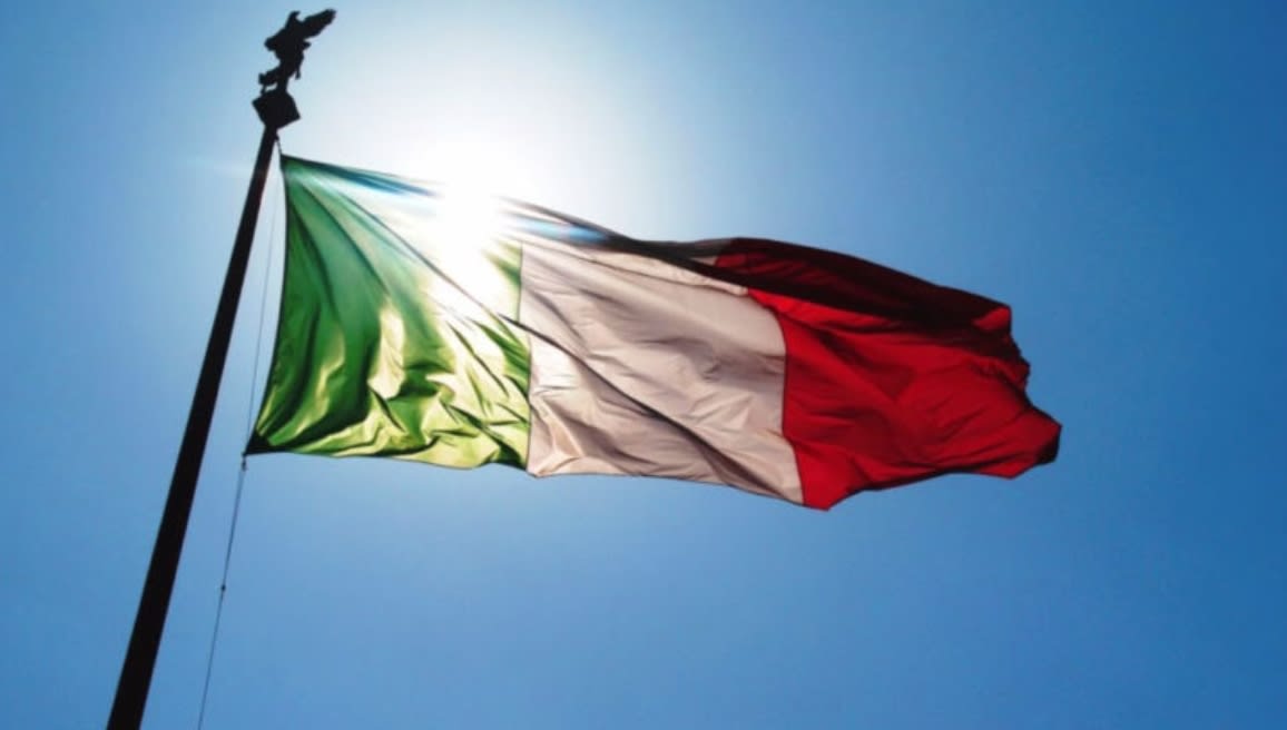 'L'Italia agli italiani': slogan razzista o storico?