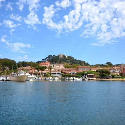 Jeudi 31 décembre: Presqu'île de Giens - La Madrague - Baie du Niel - Dîner spécial Réveillon
