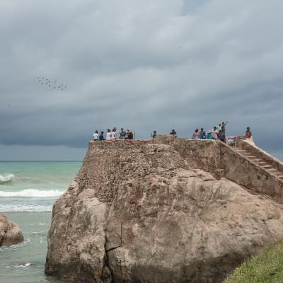 Arrive Colombo International Airport - Galle