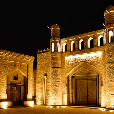 TACHKENT - URGENCH - KHIVA (1,5 h de vol)