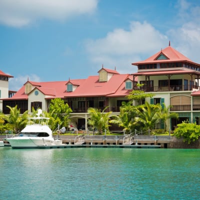 2 nuits - Hotel De Charme Mahe Cerf Island - Chambre Supérieure Double en Demi Pension