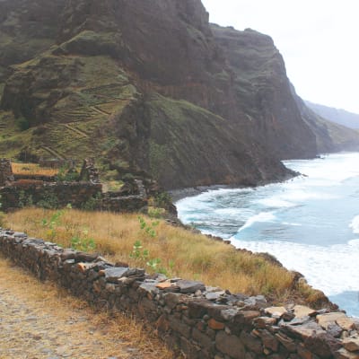 J2 Cap sur Santo Antao: Porto Novo - Tarrafal - (avec guide local)