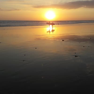 Santa Teresa - Playa Hermosa (30min AR)