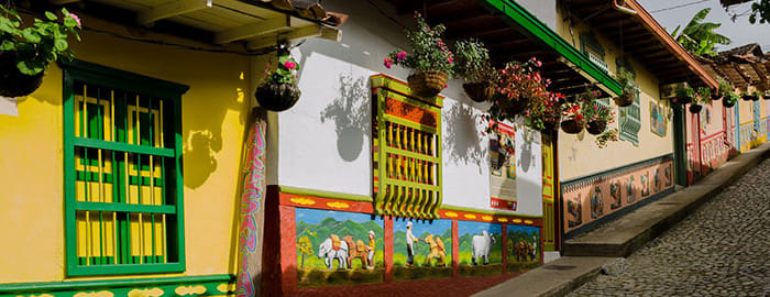 Exploration du village de Guatapé