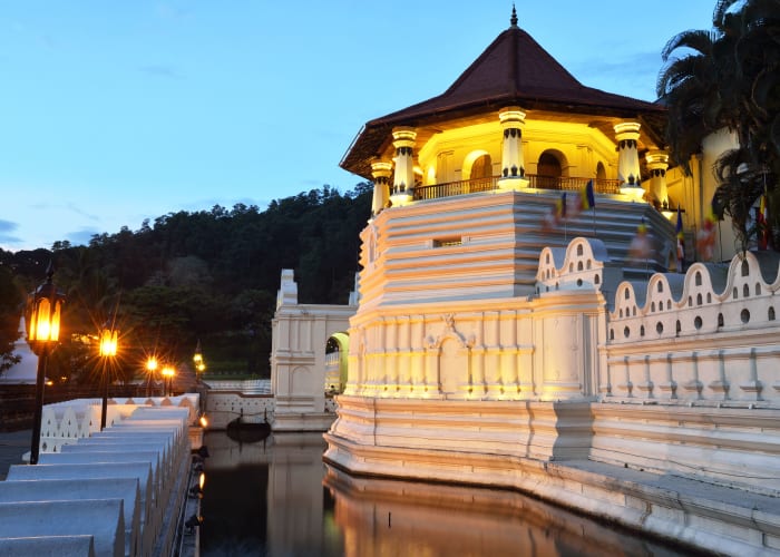 DAMBULLA - MATALE - KANDY