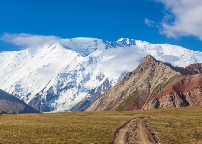 Treking 12 km vers le pic Petrovskiy