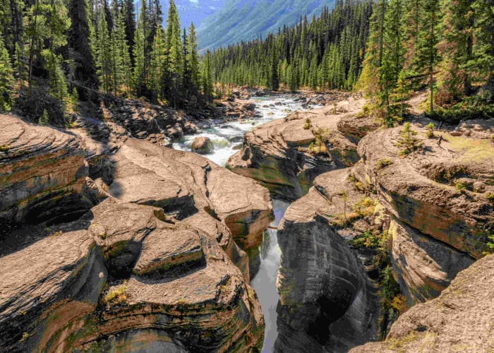 Lake Louise - Lake Moraine