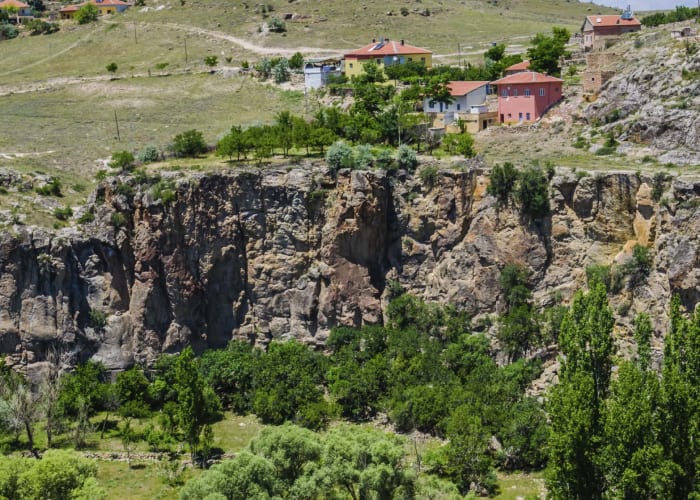 Vallée d'Ihlara - village typique de Guzelyurt