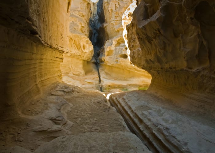 Bushehr - Bandar e Kangan - Siraf - Bandar e Lengeh