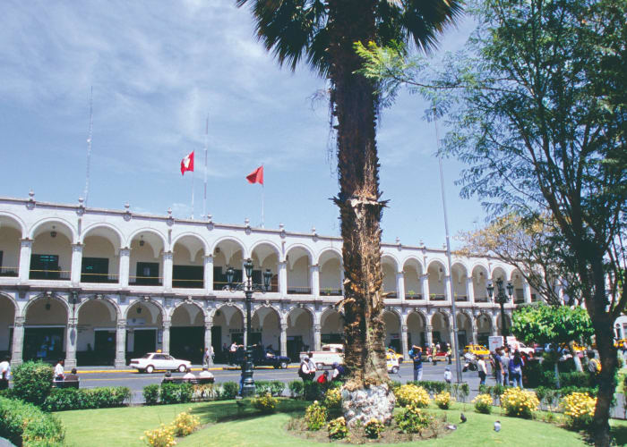 Lima, Arequipa