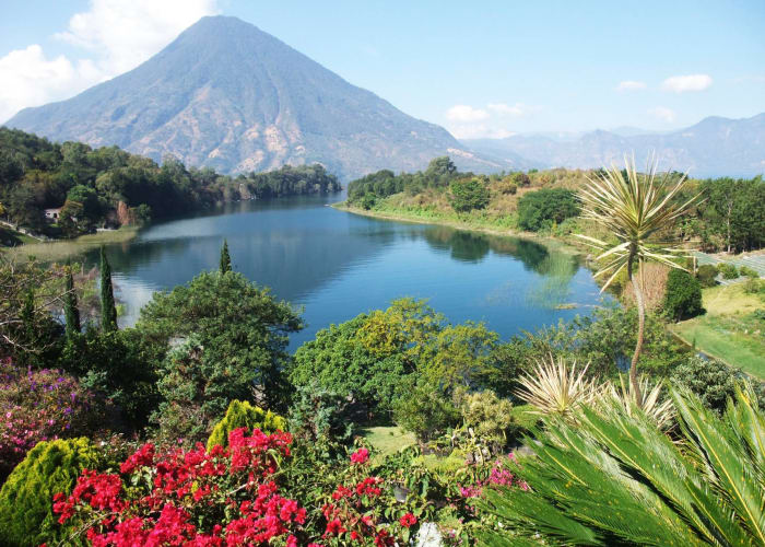 Navigation sur le Lac Atitlan et villages mayas