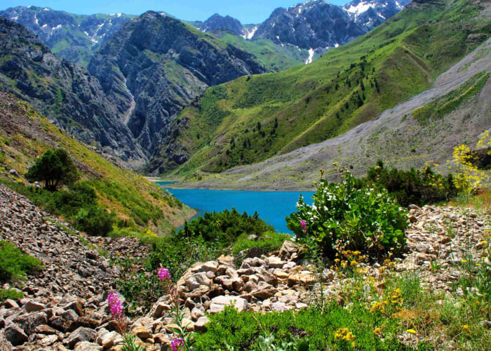 Voyage de trekking au village de Hayat (chaîne de montagnes Nourata)