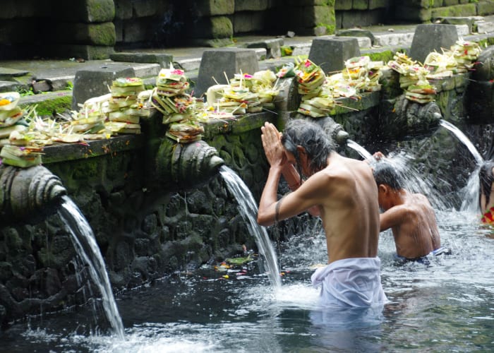 Tirta Empul - Gunung Kawi - Spectacle de danses traditionnelles - Nuit à Ubud