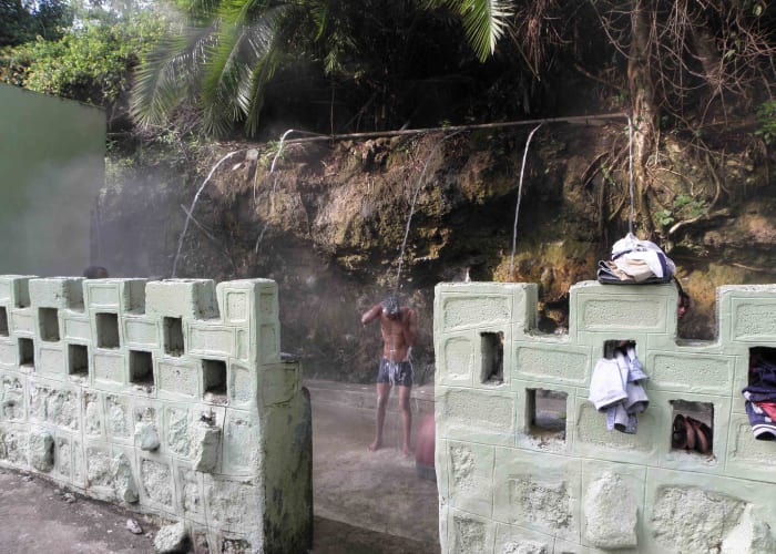 Bassins sources eau chaude de Wondo Genet