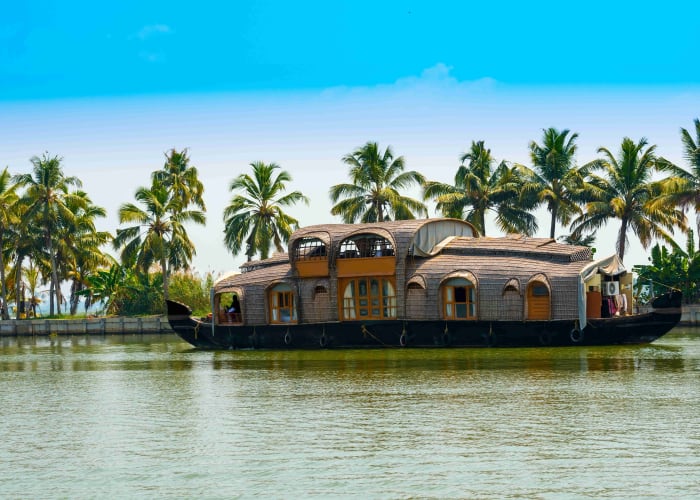 Thrissur - Cochin - Allepey - Backwaters