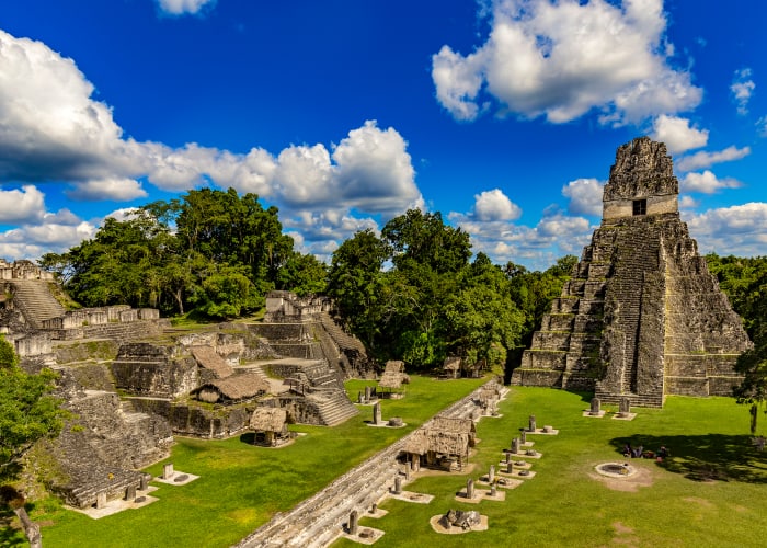 J10 FLORES-TIKAL-FLORES