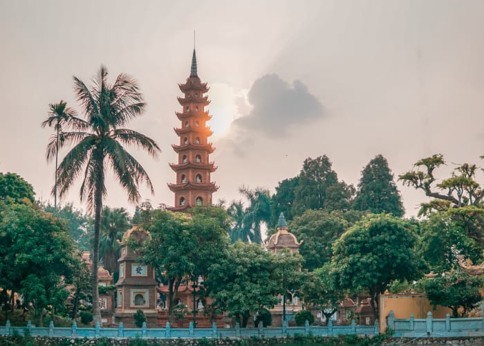 JOUR 05 : BAIE LAN HA - HANOI - HUE