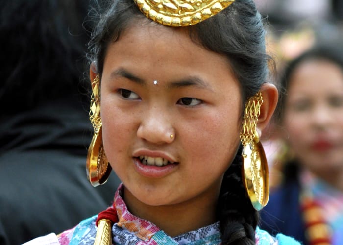 Marche et visite de Barpak