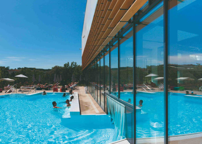 Détente au parc aquatique