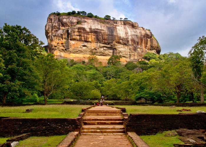 Negombo - Anuradhapura