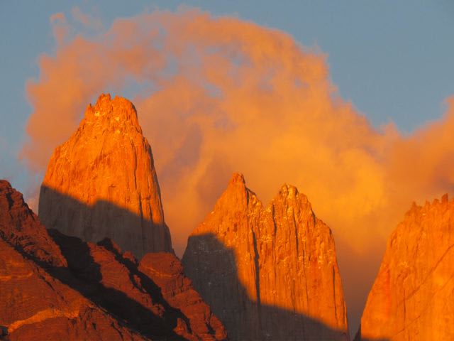Randonnée à la base des TOURS DU PAINE - PUERTO NATALES