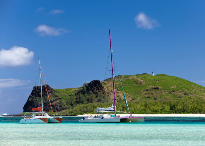 Petite Terre en catamaran à voile