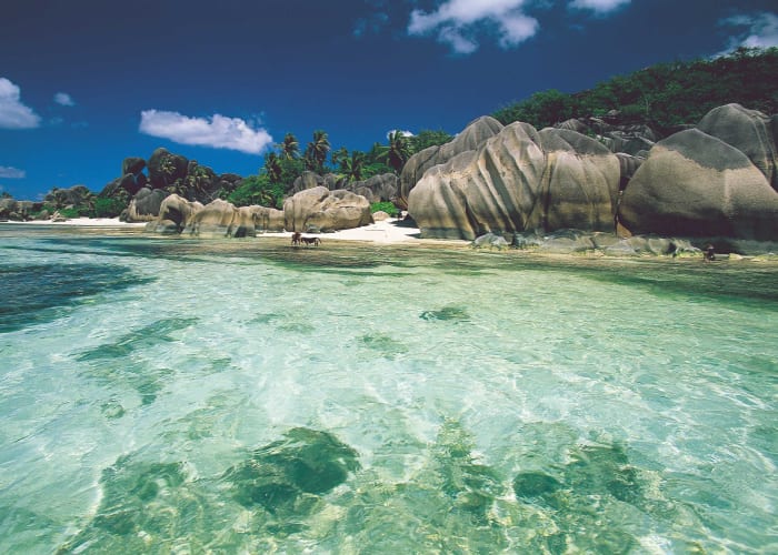 Nuit à La Digue - Relax Luxury Lodge - Hôtel 4 étoiles ( chambre double Deluxe Suite)
