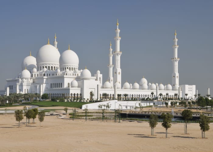 Transfert de Dubaï à Abu Dhabi et visite de la ville d'Abu Dhabi
